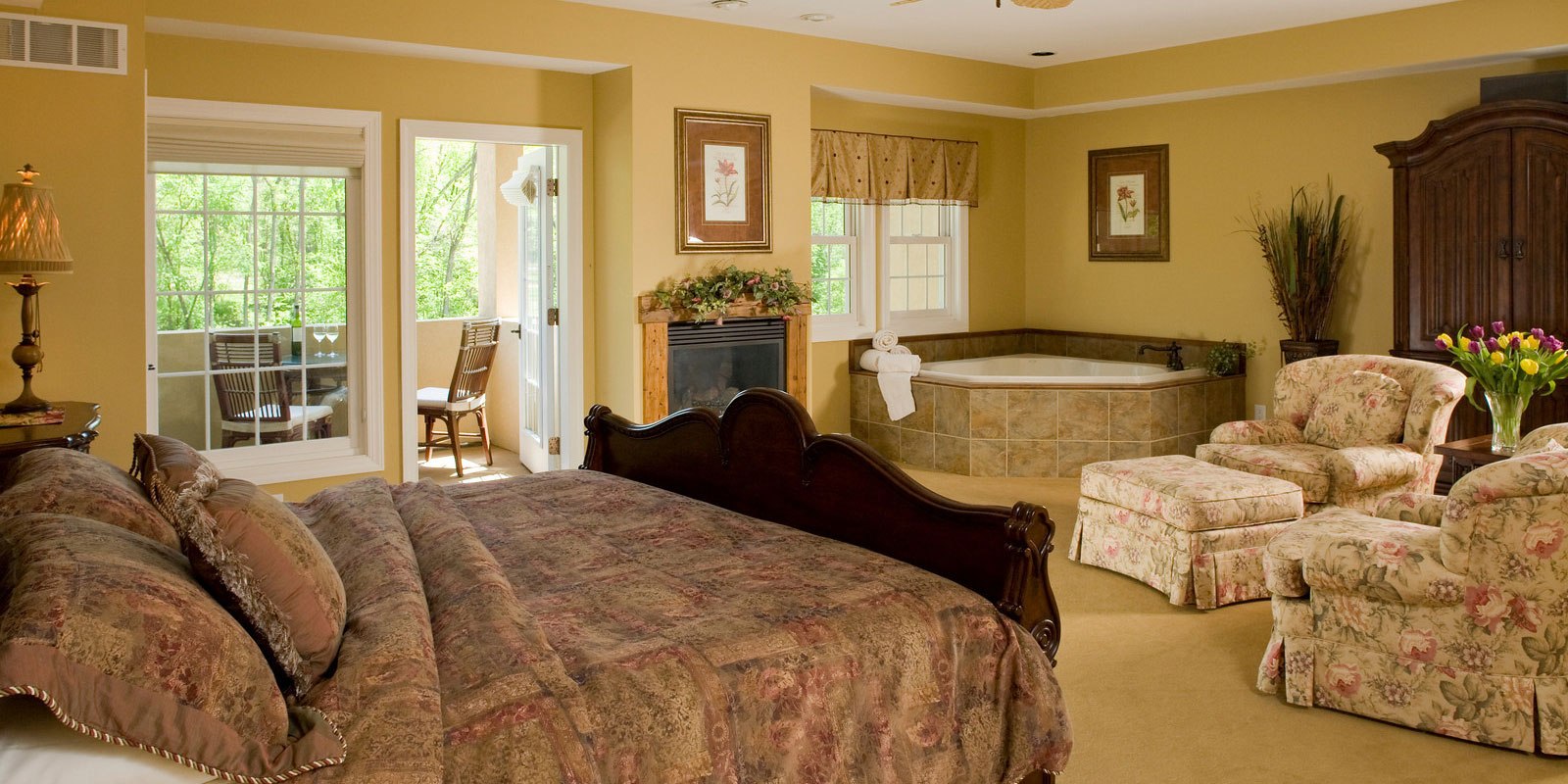 Galena Area Luxury Rooms Goldmoor Inn